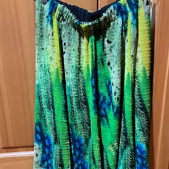 Crepe skirt. - Picture 1 of 1